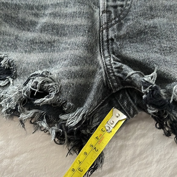 LEVI STRAUSS 501 HIGH RISE SHORTS - Picture 13 of 13